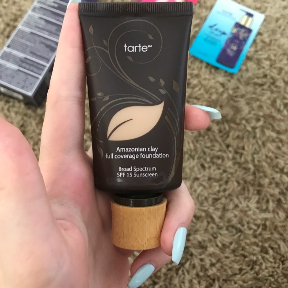 Tarte Amazonian Clay Foundation